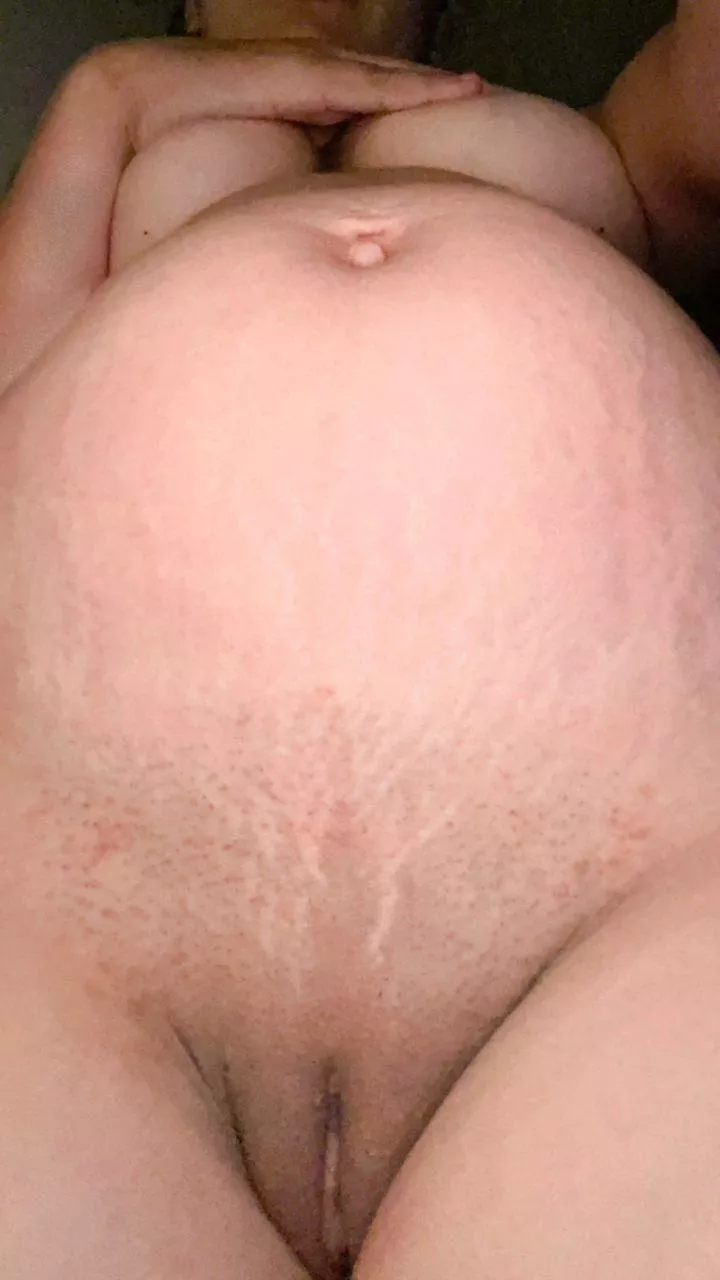 Hi daddy🤰🏻🥛 posted by Yolita23