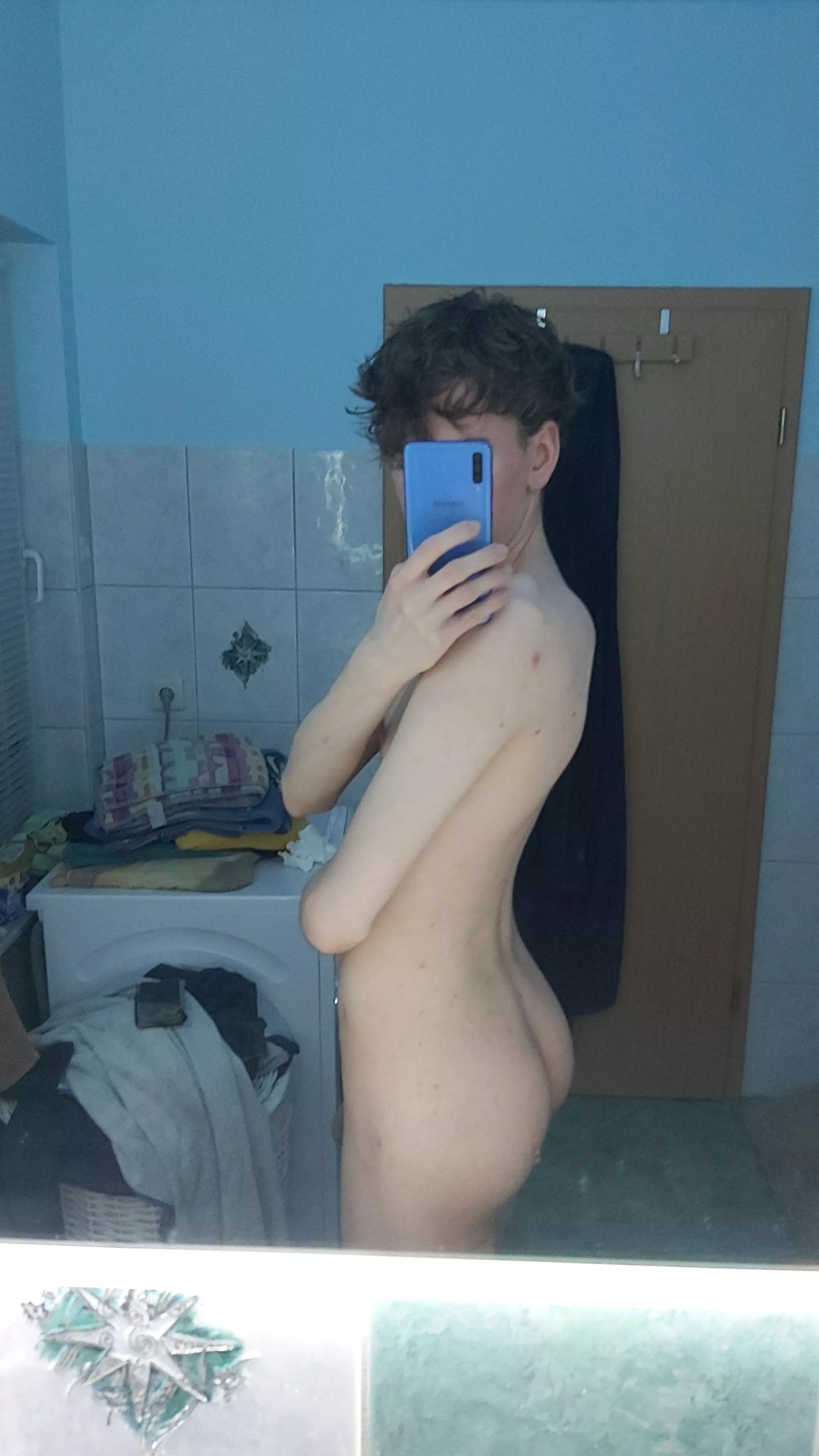 Hiii guys posted by FlamingoBesamer