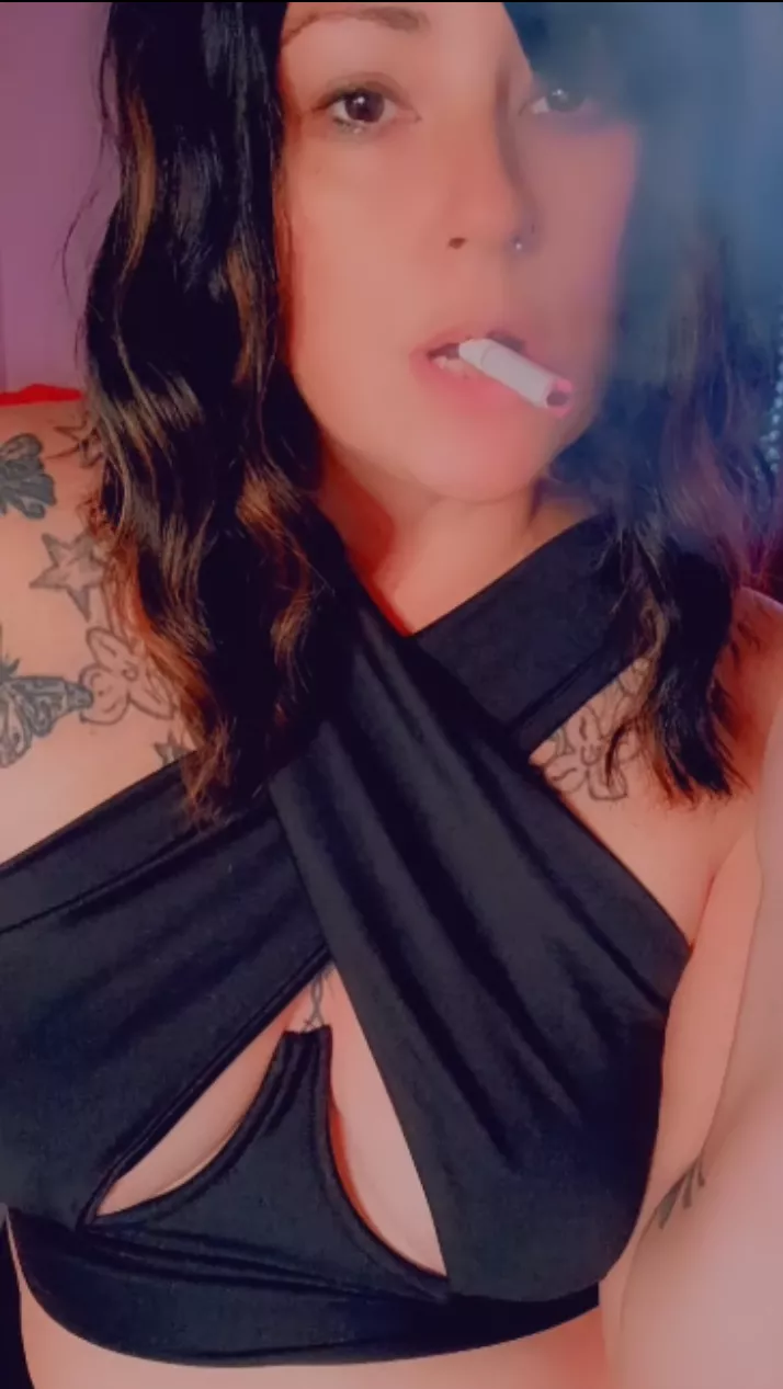 How's your Friday going this week... posted by Milfsnax