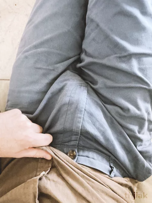 I just look down and start getting ideas. by Thjiak