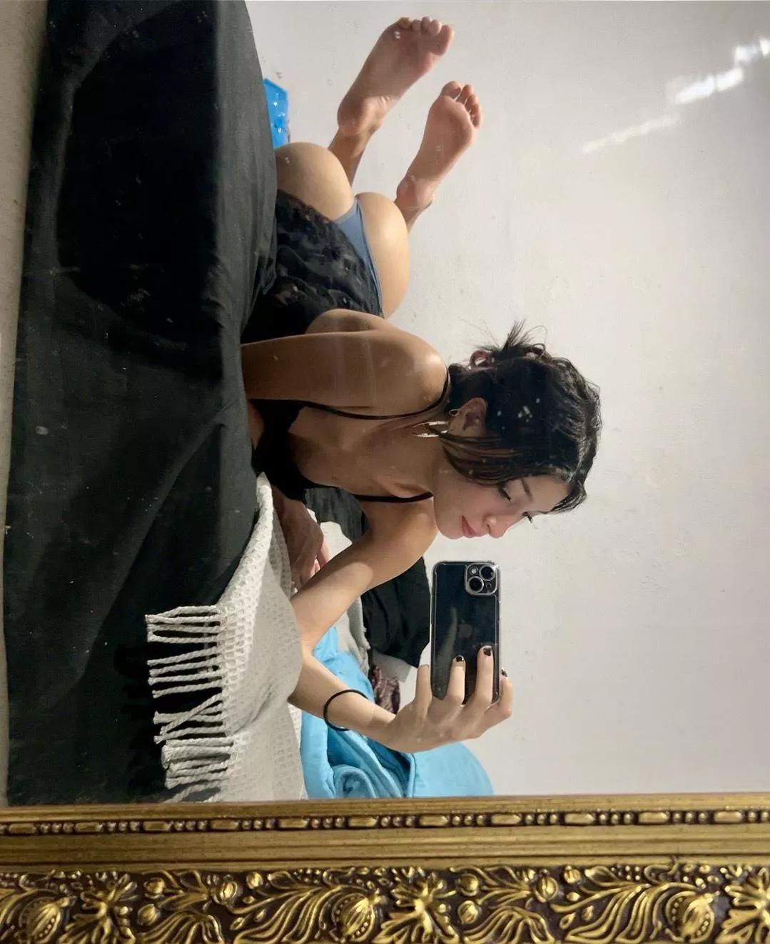 I like a man who eats me out on the first date. [wbo oc] posted by Cute-Queen-x