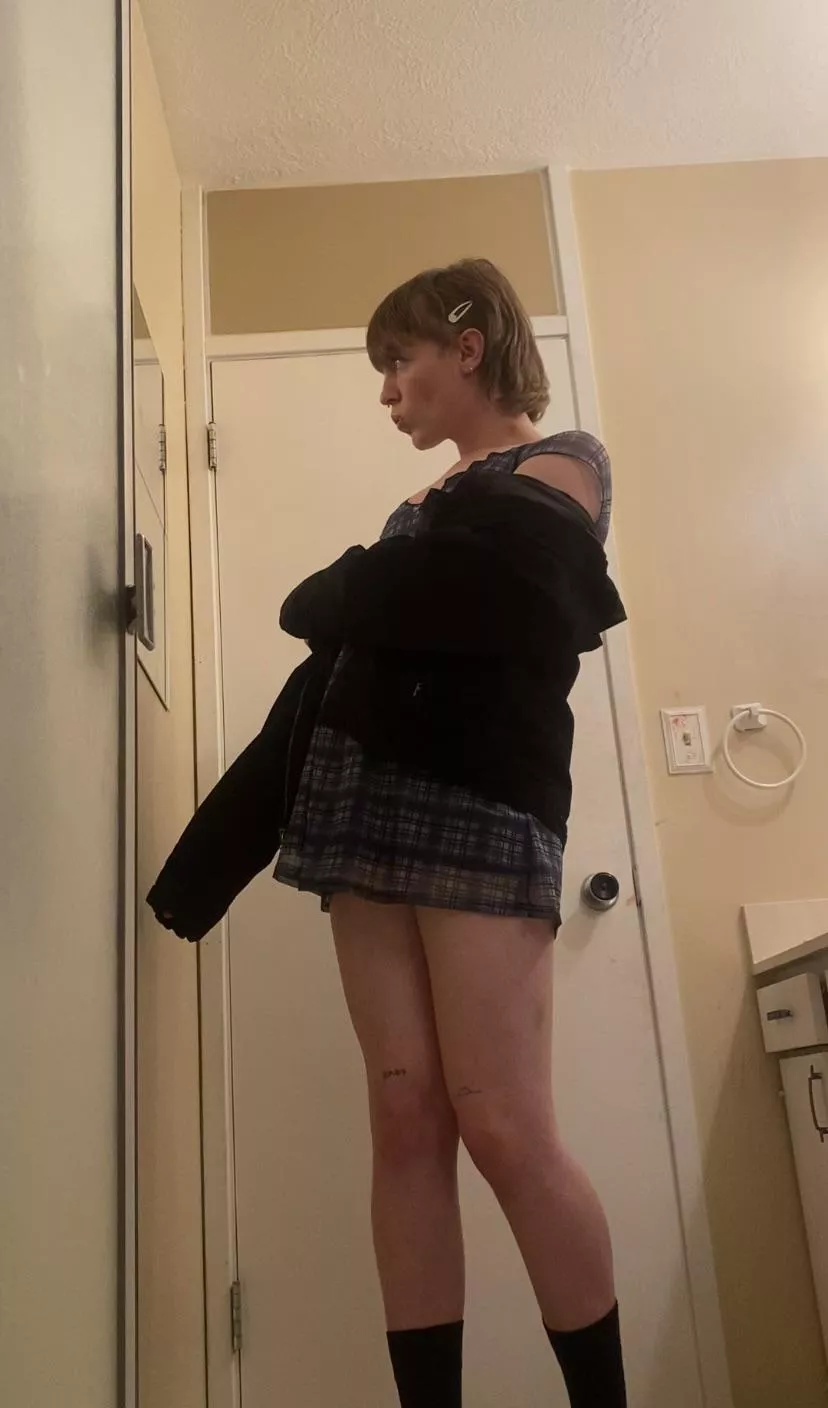 I luv this outfit :) posted by Various-Calendar3237