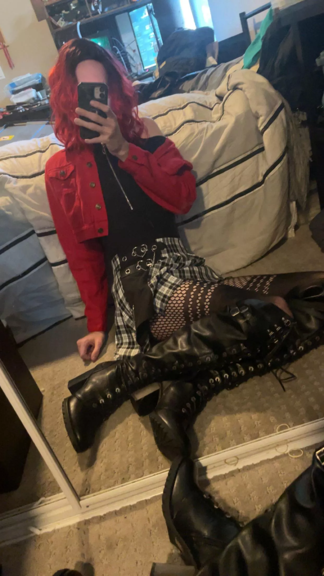 I think red might be a good color for me 💋💋 posted by ExDruidic