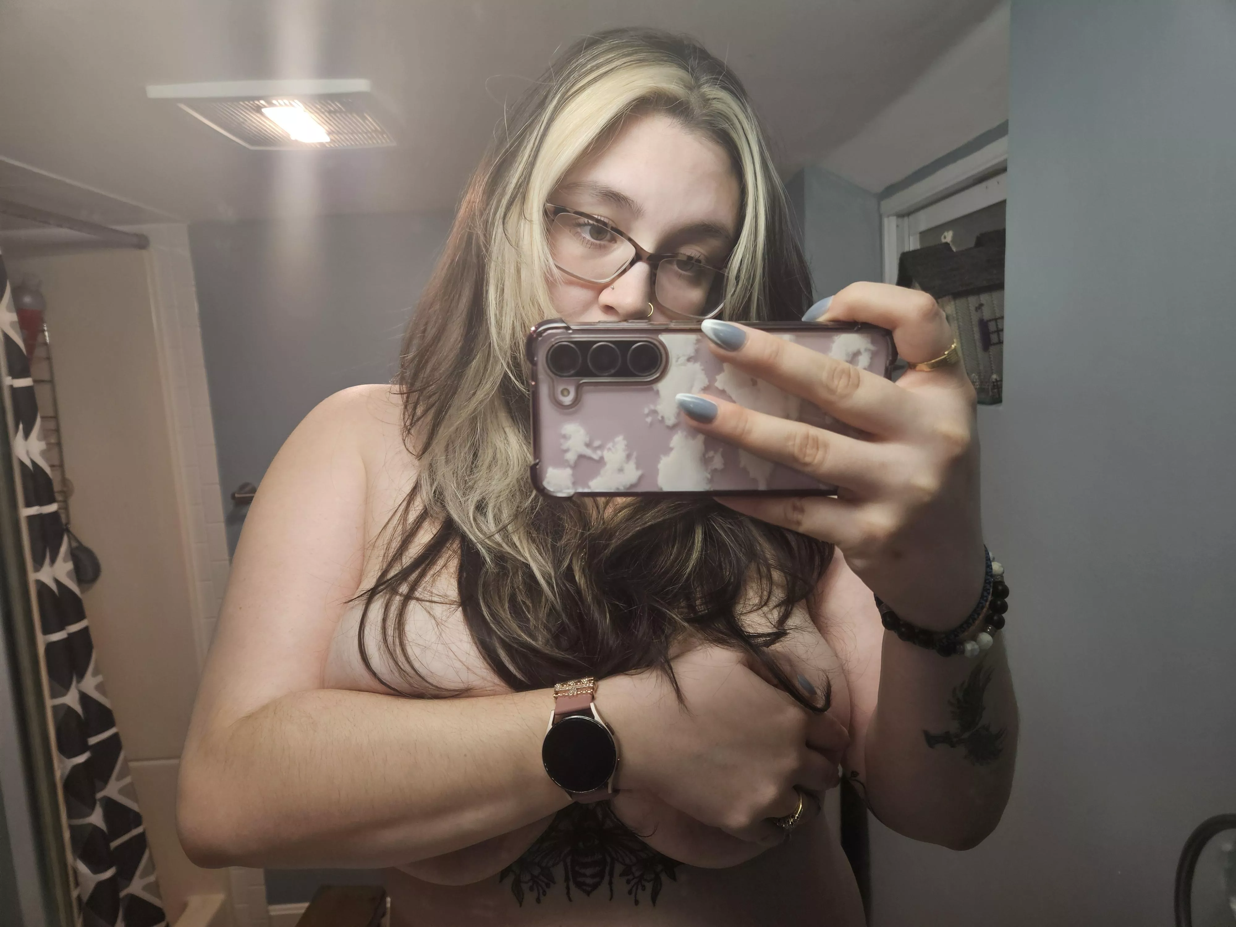 Lil ole me? 😇🤫 posted by h0neybanana