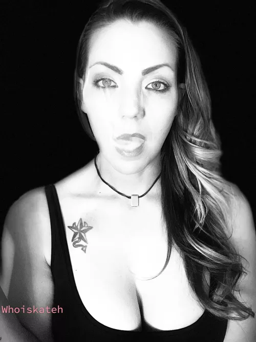 Love having my mouth full (40f) by whoiskateh