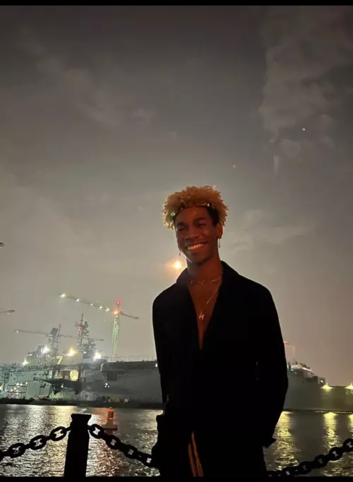 My best friend asked me to post him and see what everyone says lol so what you guys thinkkkkk ?? 🙈 by Daddybricked