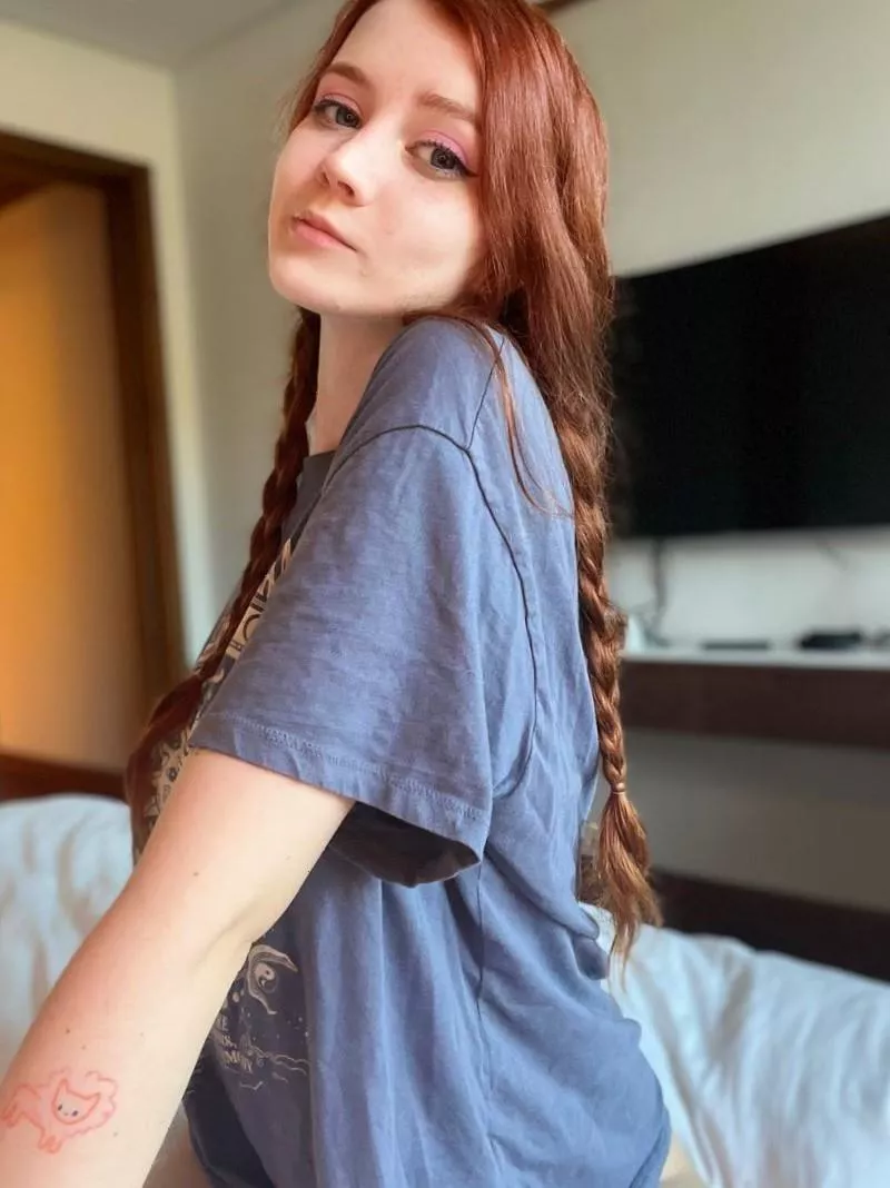 No bra no problem posted by topicalgel87