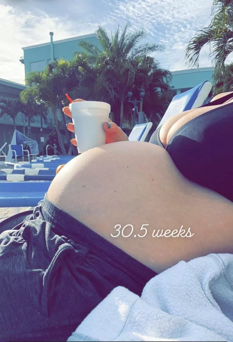 Oil me up baby! posted by Jordanjadesexy