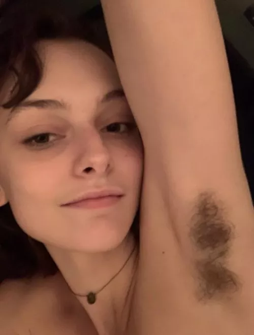 over 5 years of growing my pit hair out ! by fr0ntb0tt0ms_wh0re