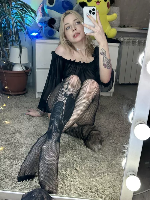 Rip my fishnets and slide inside by HottieFromHeaven