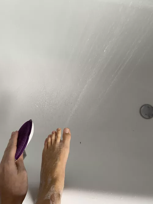 Scrub scrub scrub by _daily_feet