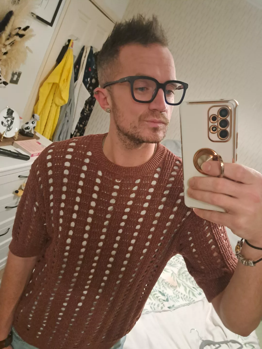 Wait, What? Hey Guys 👋🏻✌🏻 posted by Adorable_Wonders