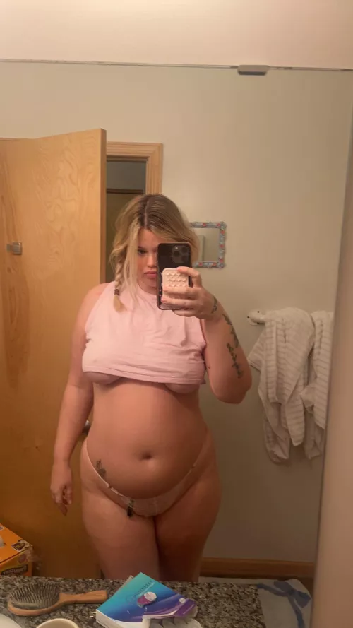 What would you feed me? by wispy_girlwa