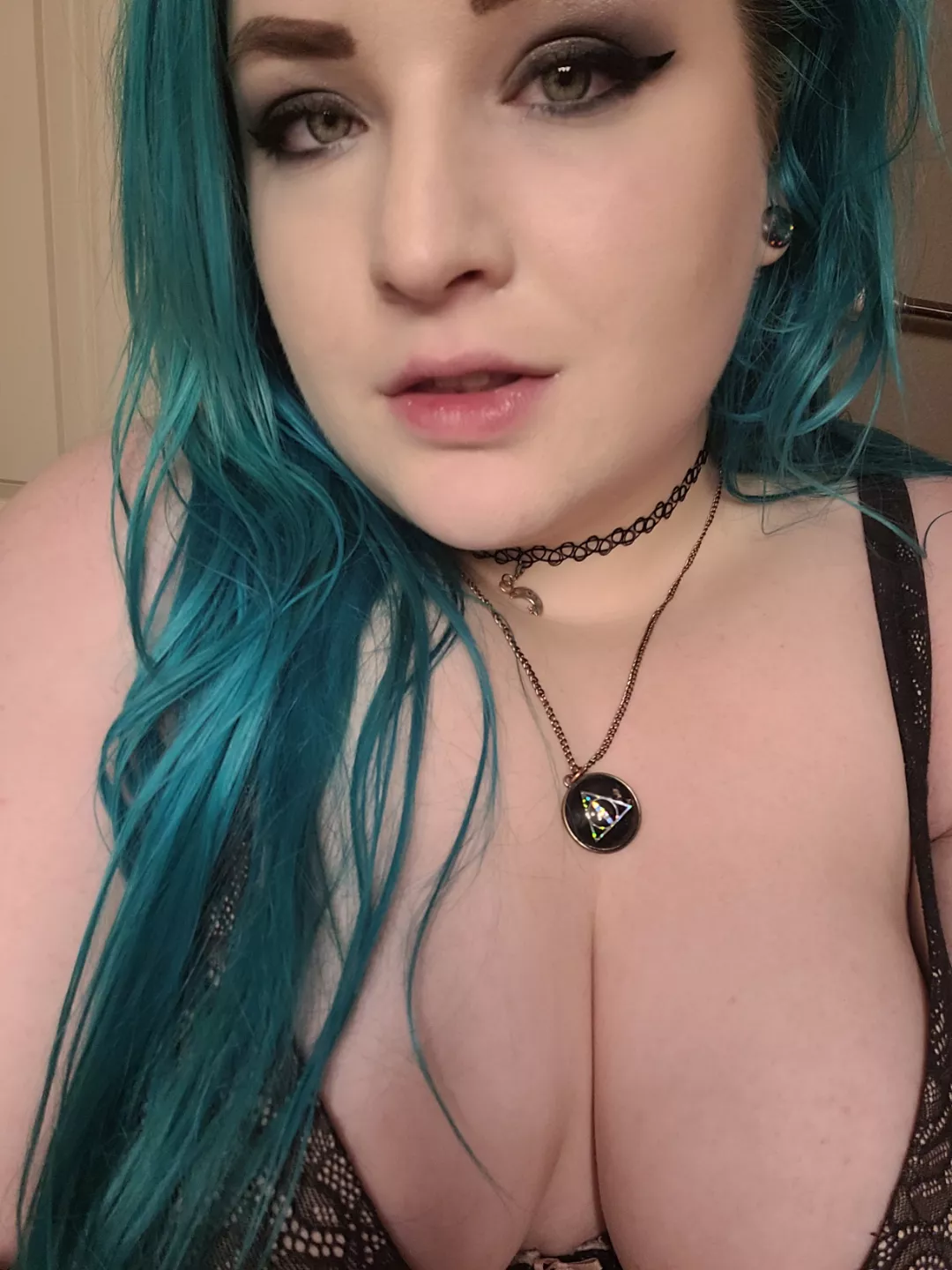 What're you doing if you see me at a concert? posted by shyysuccubus