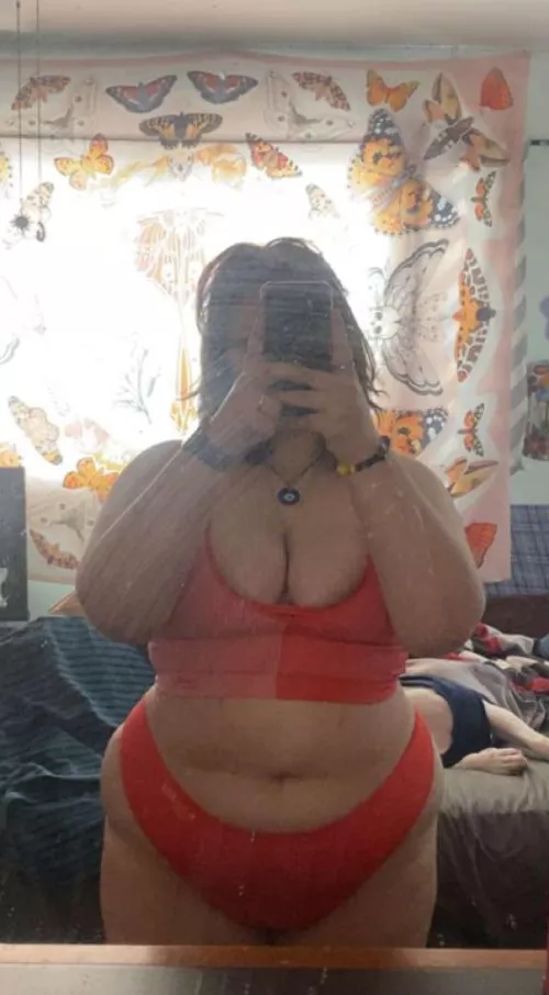 Who’s up and horny <3 (18F) by t0astyyy_