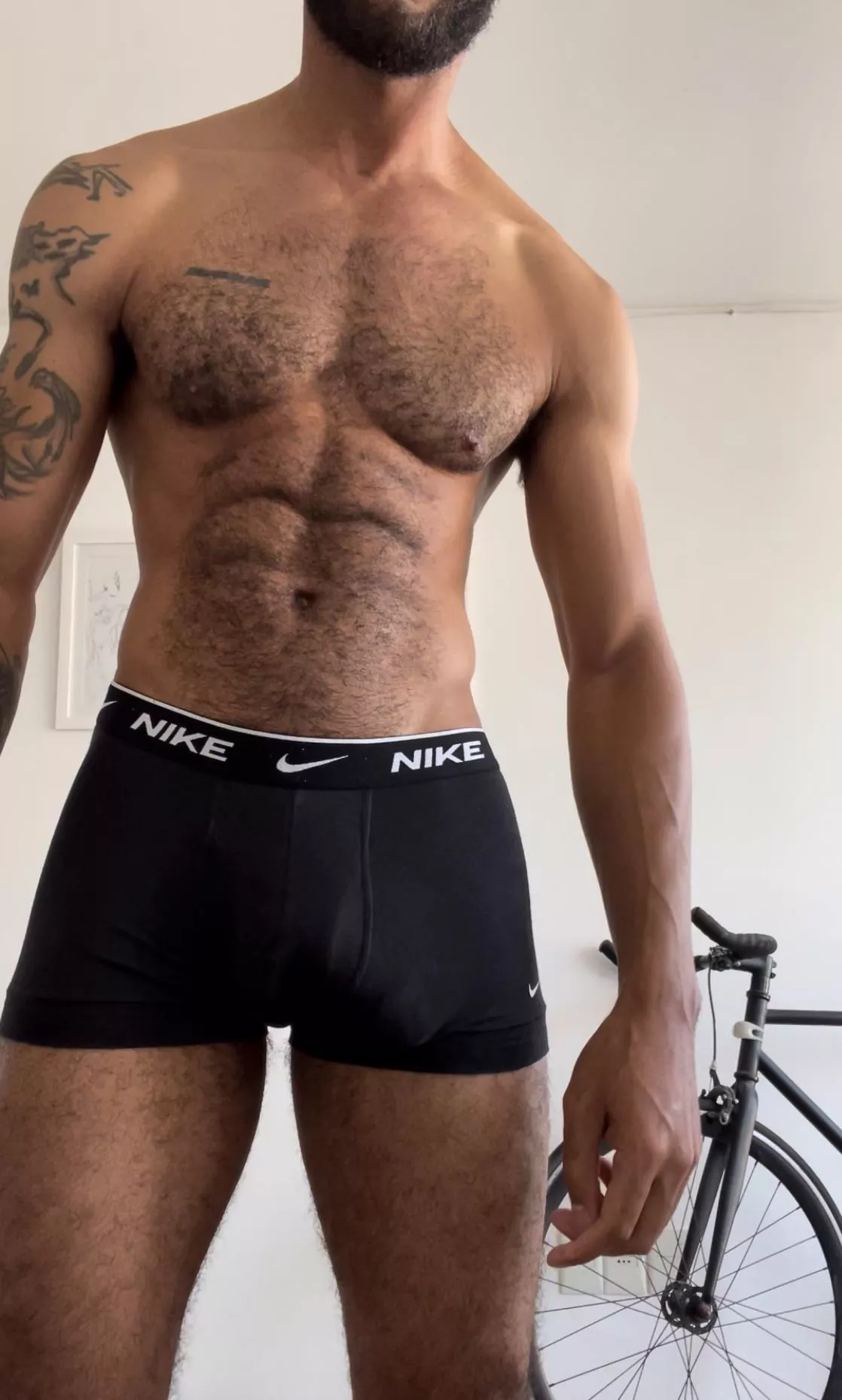 You crash at your bros and catch him in his boxers by chance in the morning, would it make you hard? [36] posted by Confident_Badger_866