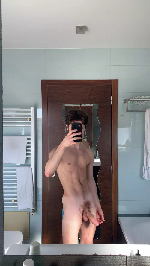 27 need young fit vers guys. Dm me with pics for my snap by john_mary96