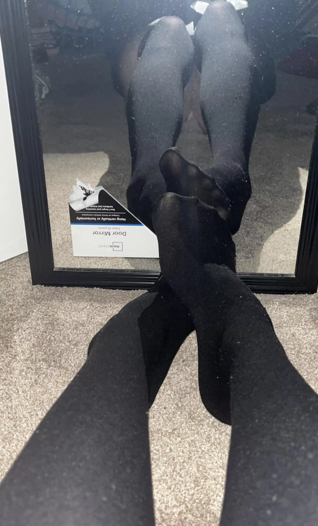 any love for nylons posted by milkyscrolls