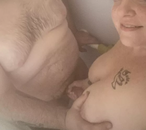 Anyone in CT? 40M 45F looking for some fun with another BBW! by Humble_Key4871