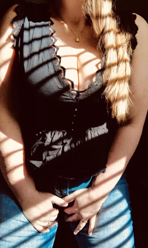 Black lace trim and no bra is the best accent on cleavage! by NatureSiren