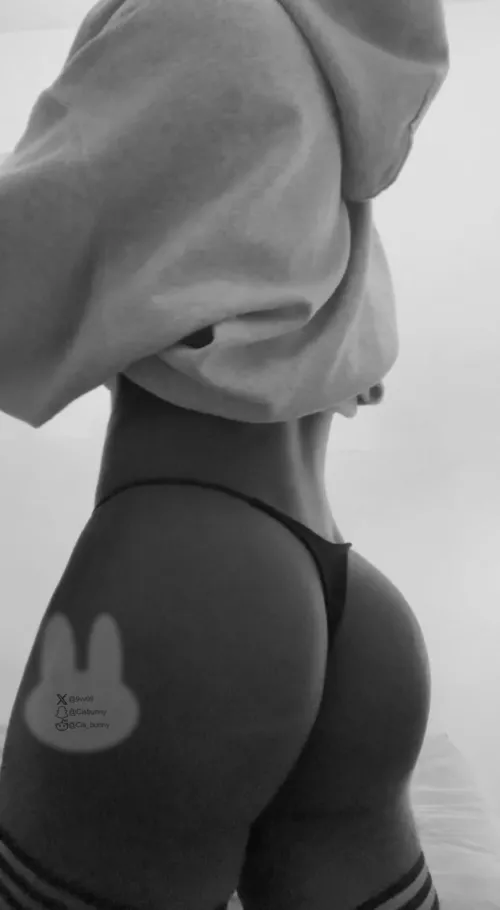 Come eat it :) by Cis_bunny