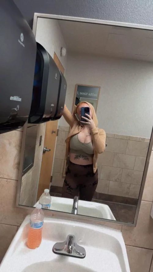 Gym croptops for the win by Katalinakastle