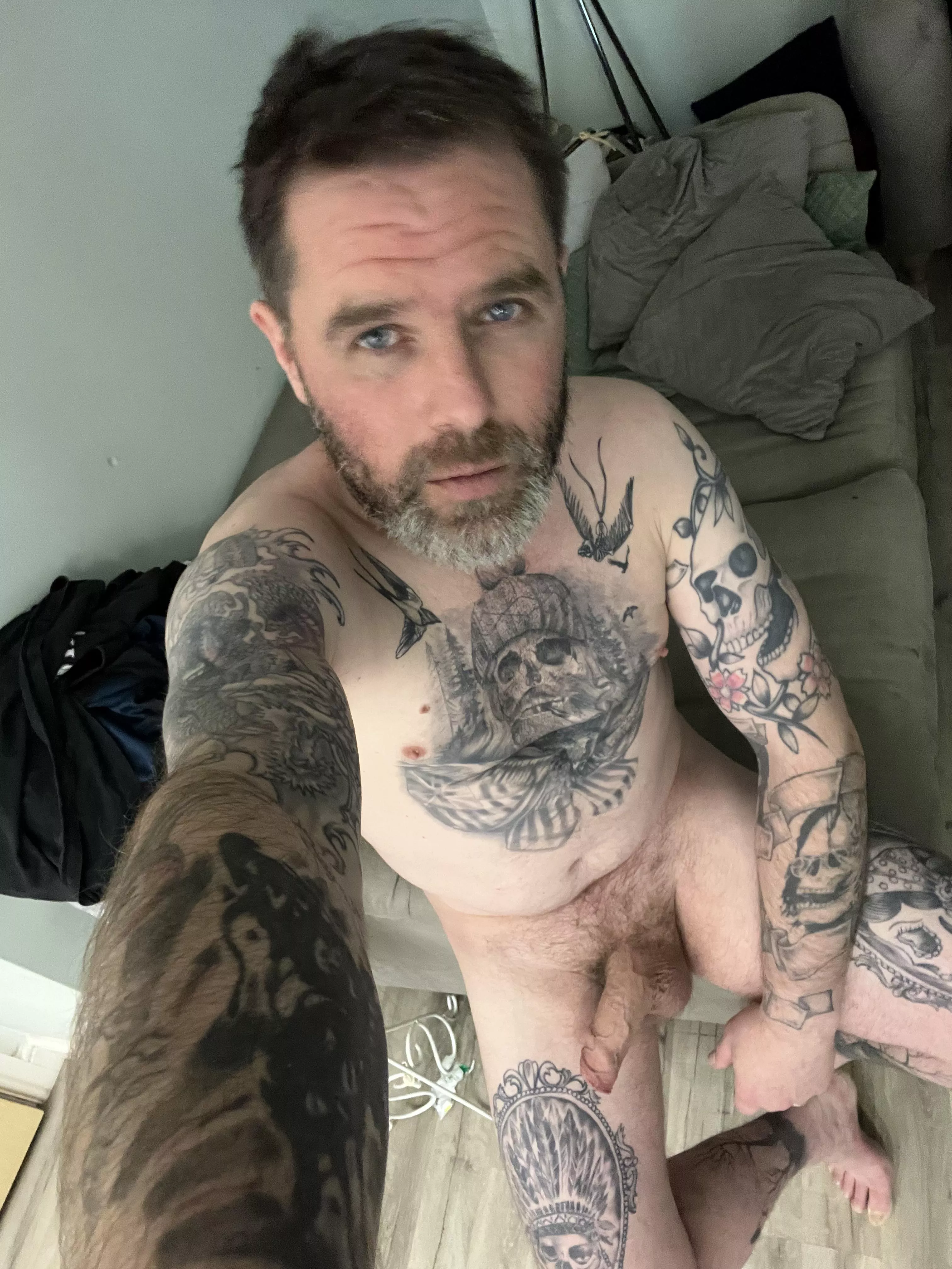 Happy Friday night [42] posted by Effective-Voice5902