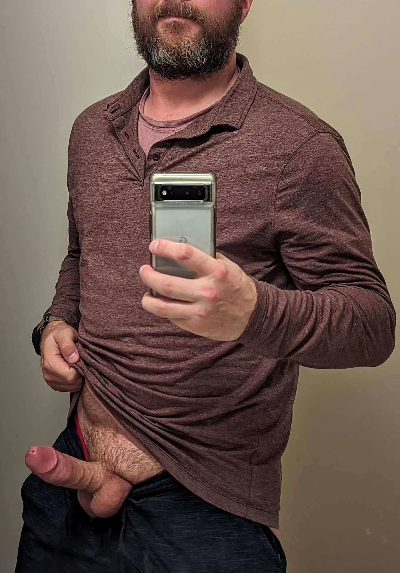 Hard and thick.......beard posted by spongerobnopants