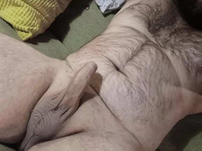 Hey hello 👋🏼😊 happy it's weekend by realnakedcoffieguy