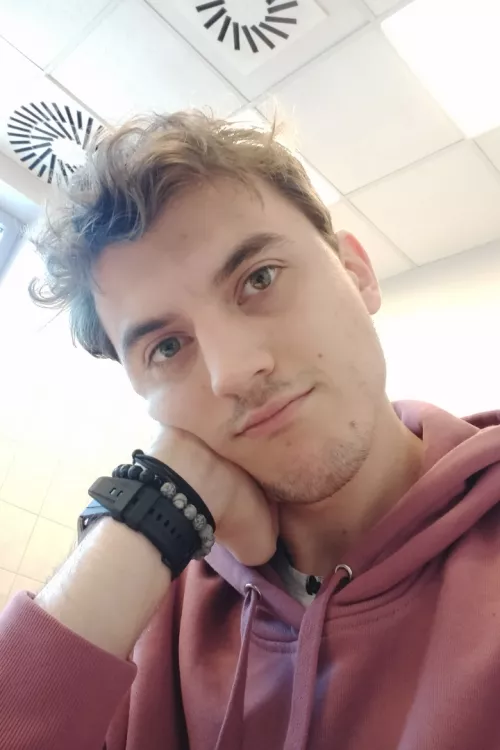 I've been lurking for a while now, so I thought it's high time I said hello 👋 by WitchPhrase2911