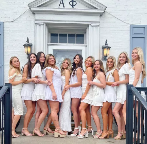 Lots of Options by whitetoweltw