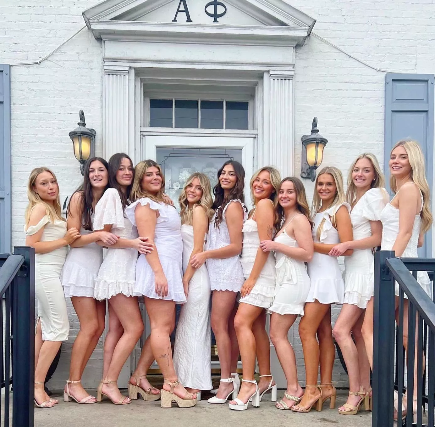 Lots of Options posted by whitetoweltw