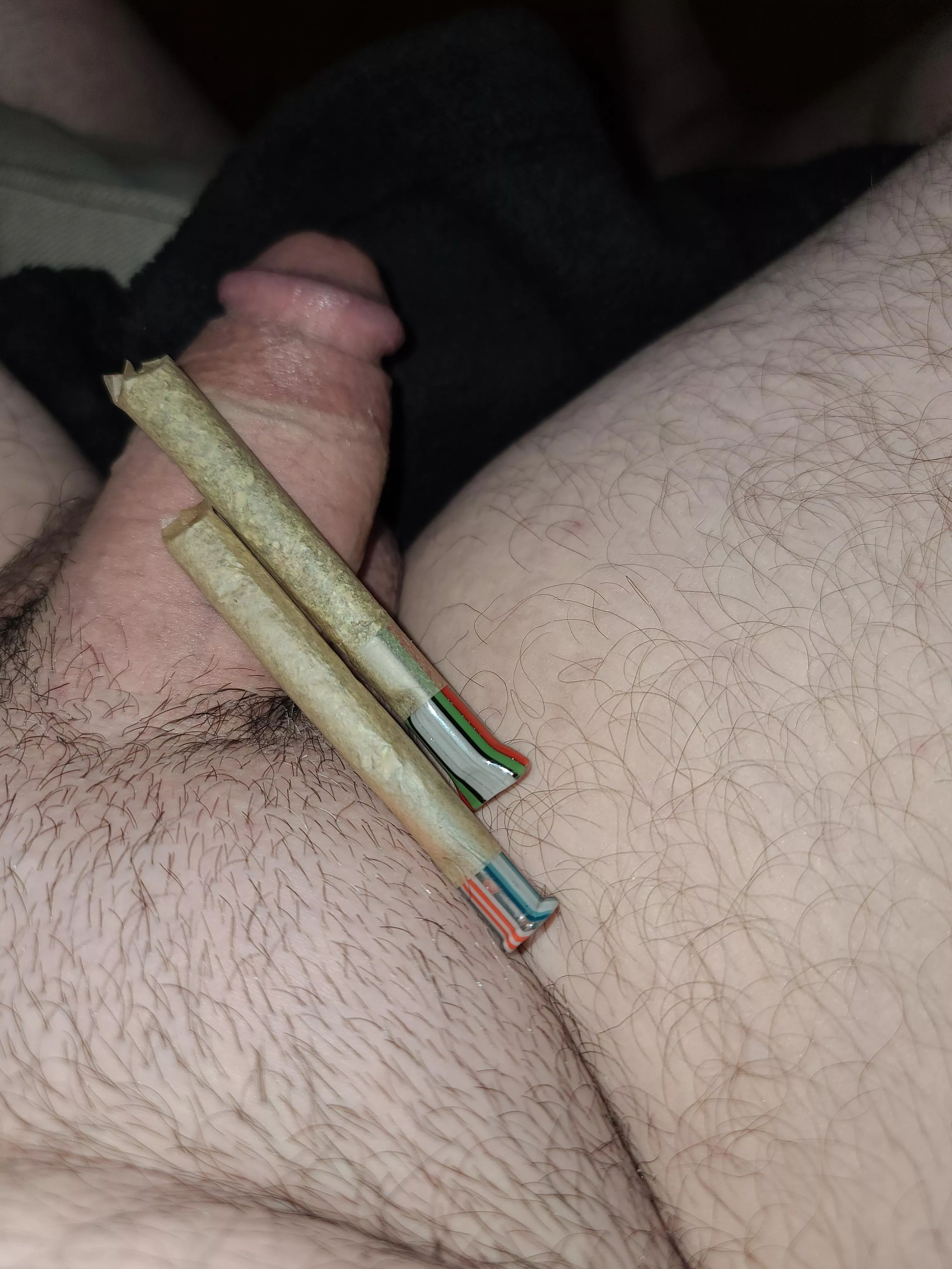 [M] happy Smoke it up saturday posted by centralmahubby