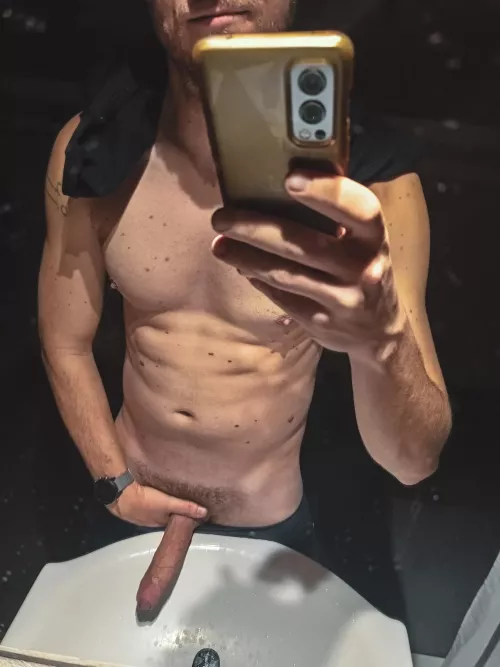 My workouts always end with my big cock cumming on tits. This is a tradition that must be kept alive [m] by sp0rtsl0ver