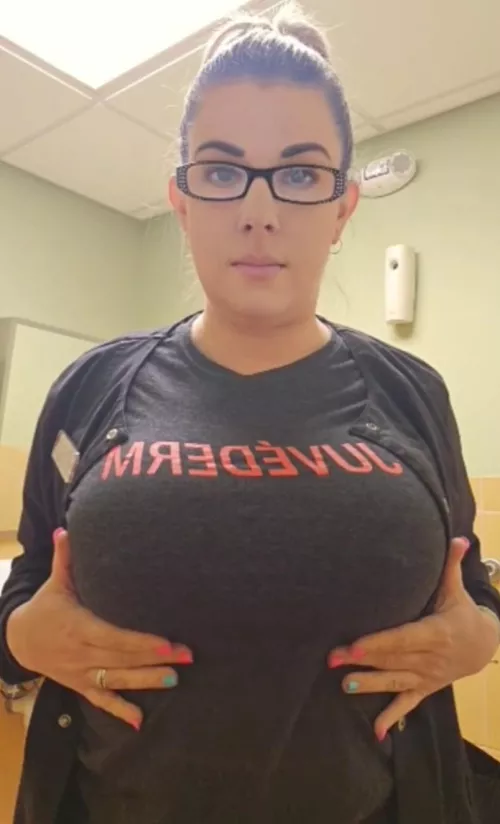 Nurse at work by Hotnursefla