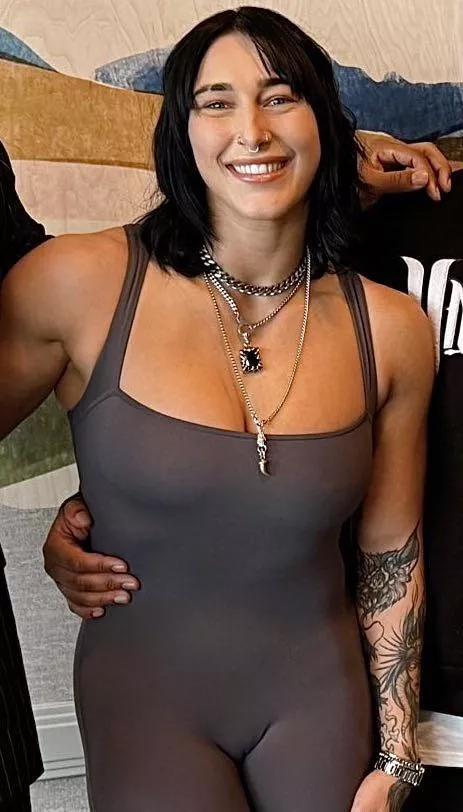 Rhea Ripley posted by dishonourableprince