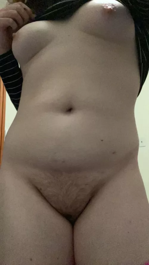 20f 5’6 165ish long time lurker, first time poster by strawberrygal13