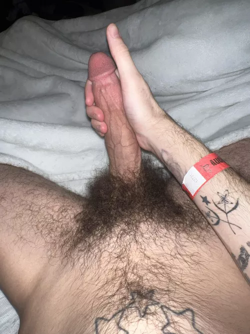 24m horny as fuck looking for bros to stroke with. hung hairy dicks to the front. bros w bush+++++ @beamerboy099 by gxyxcix