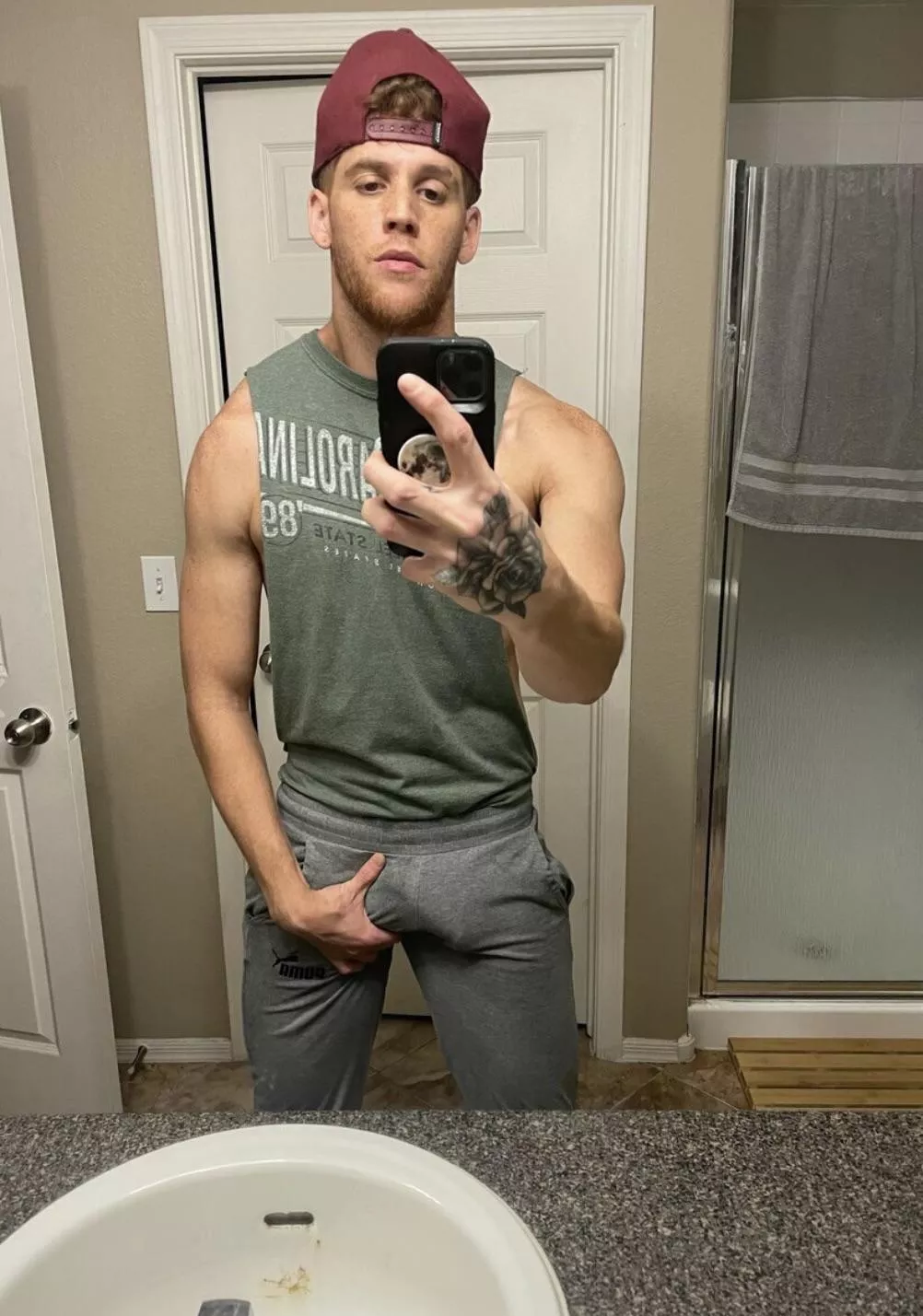 [28] come ‘ere big boy, come take a seat posted by chriswhite308