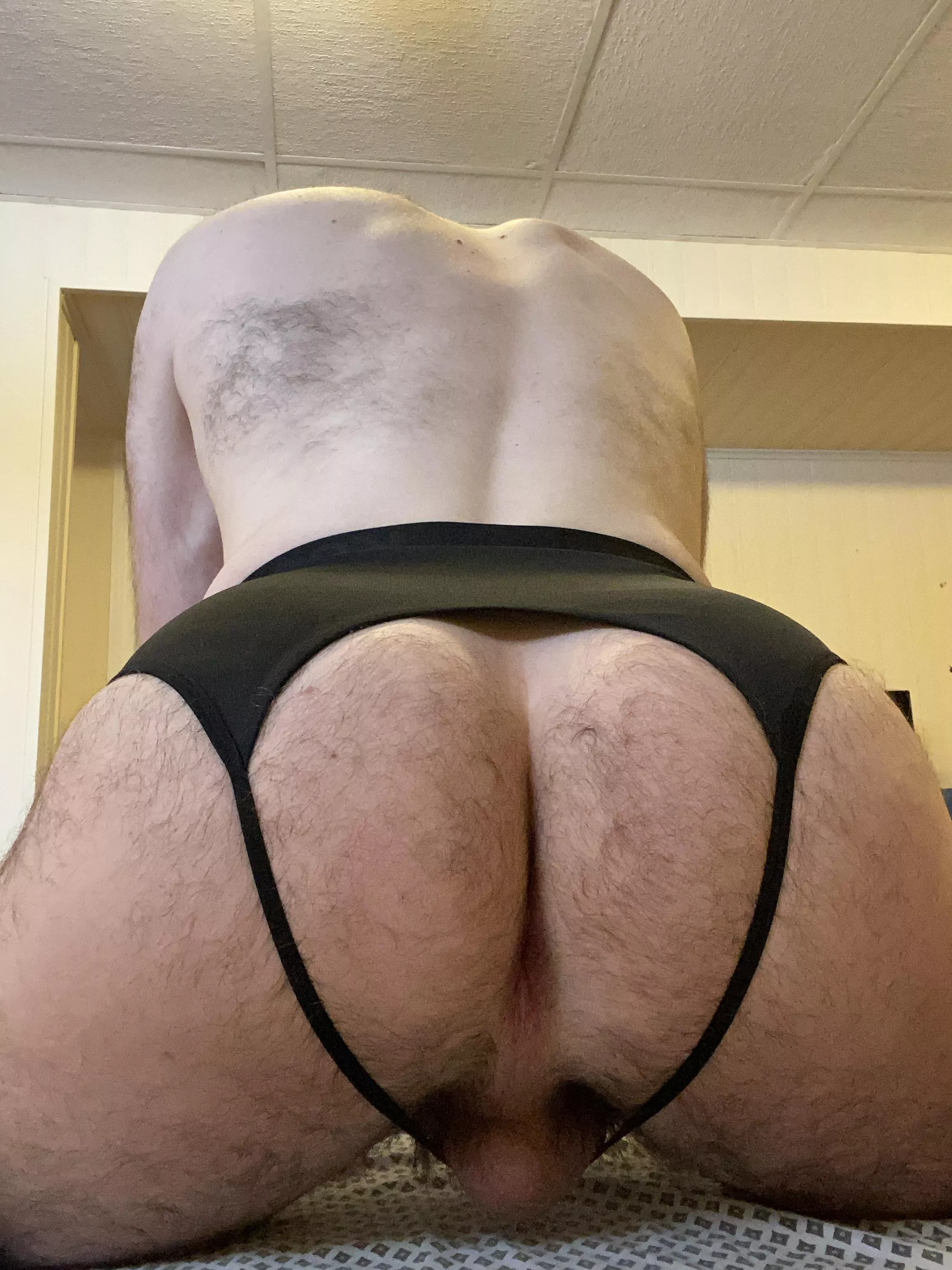 Ass 🪂 posted by glutehello