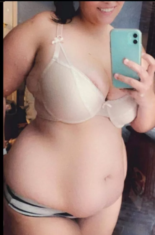 Brunch buffet belly 🥵 by abigailgray256