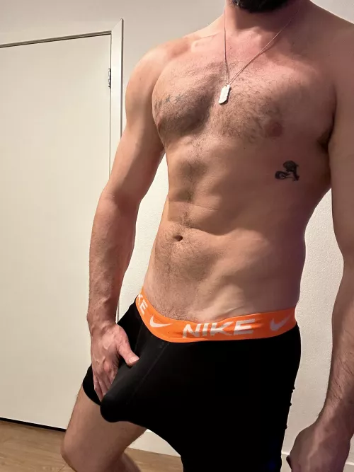 bulging slightly .. who wants to help out by Troy_Light_