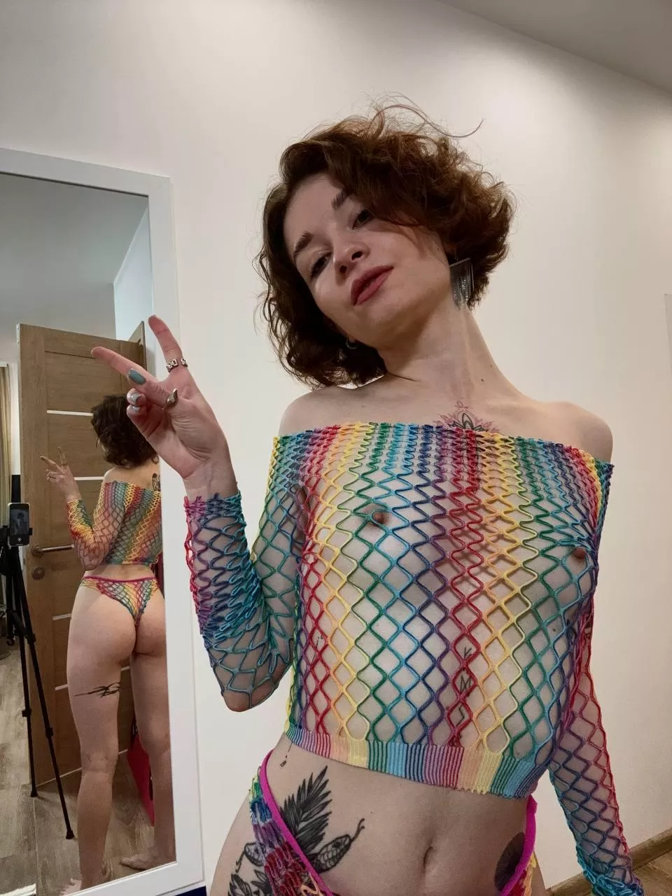 Do guys like girls with flat boobs and short hair? posted by Farevkaoff