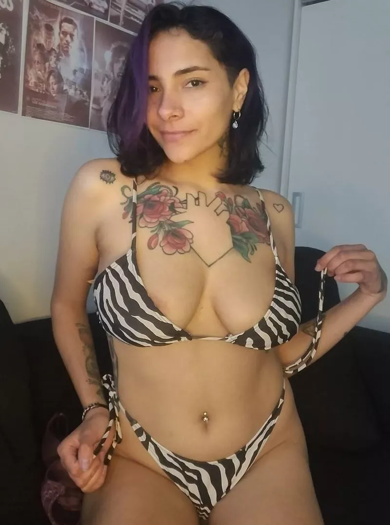 Do I look cute in this one posted by recurekittiev48