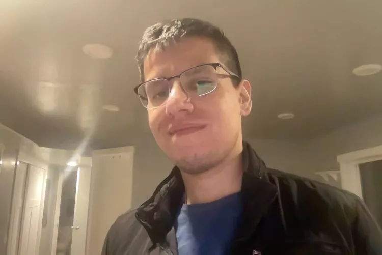 Feeling chatty :D by Plus-Line-7107