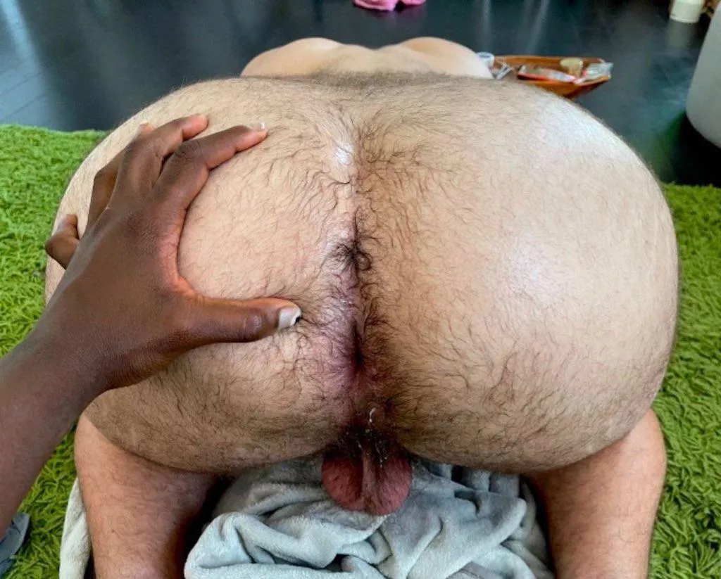 Hairy cum catcher posted by FatHairyBubble