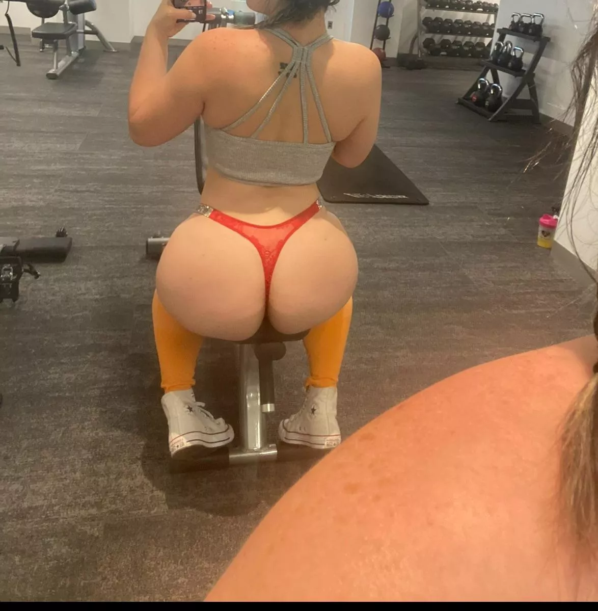 Happy Sunday y’all [f] posted by veroslutty