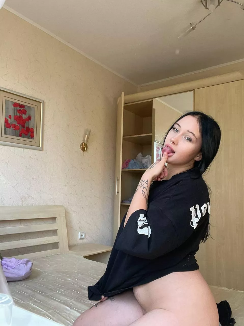 Hi, welcum to my naughty profile posted by tacstratfox