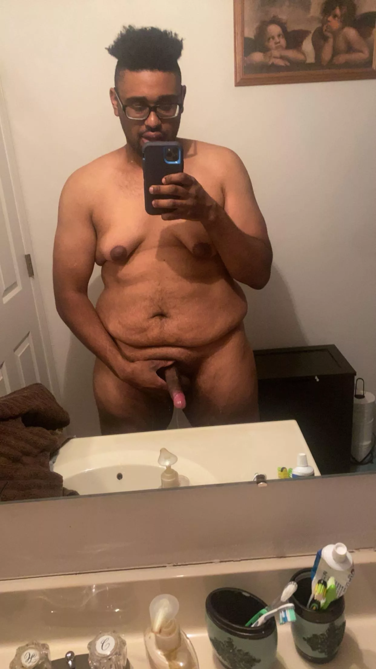 Horny ass hmu tryna nut at work posted by Alternative-Ad655