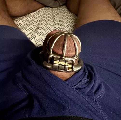 How do you pee thru this? by OkPaper8343